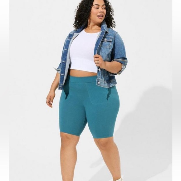 Torrid biker shorts - Picture 5 of 6